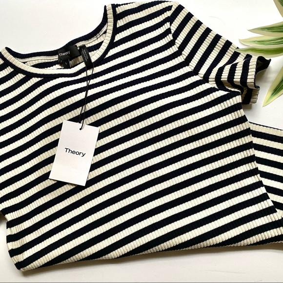 theory tiny tee - Picture 3 of 6